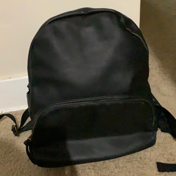 Backpack - Picture 1 of 4